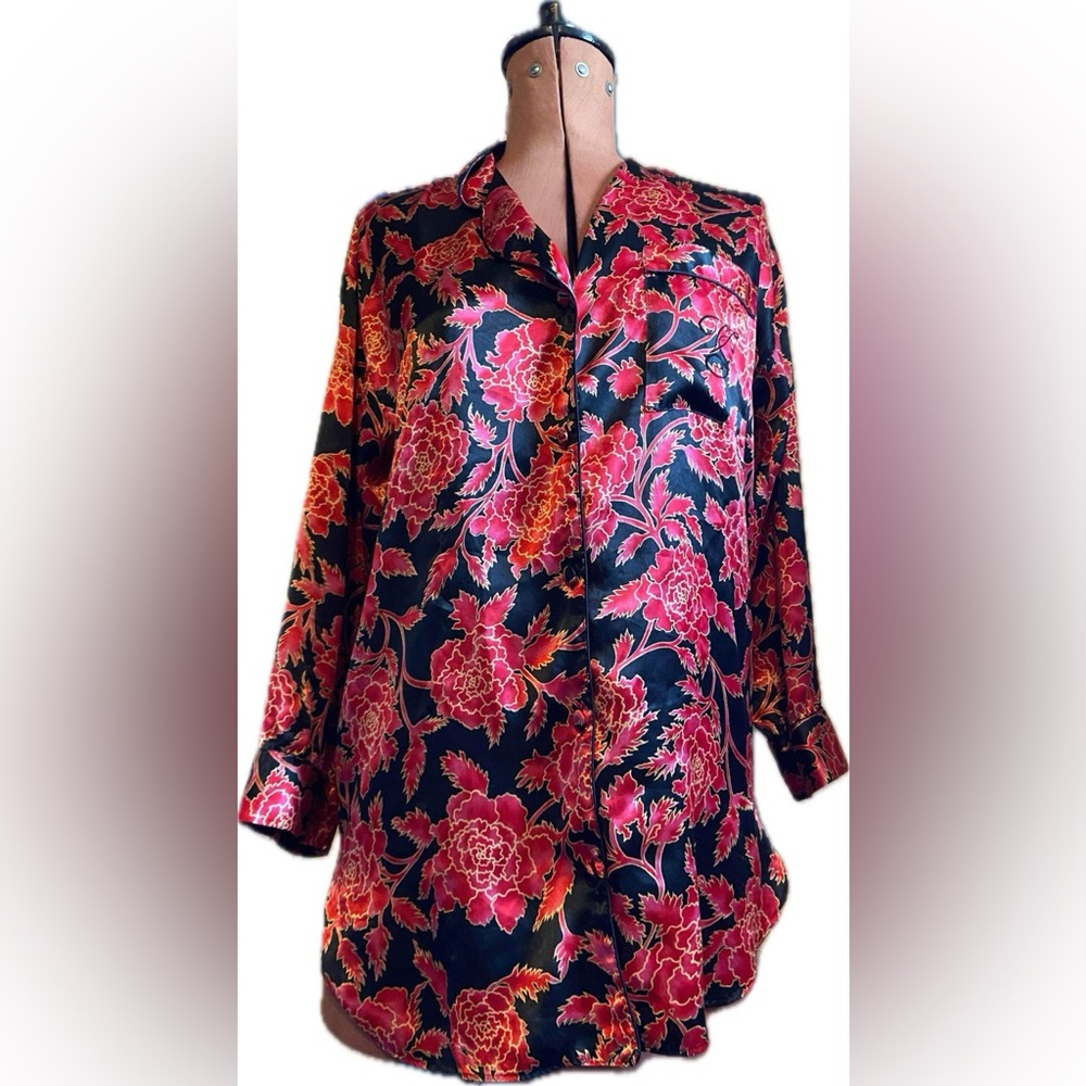 Vintage Victoria’s Secret Nightshirt. GOLD LABEL